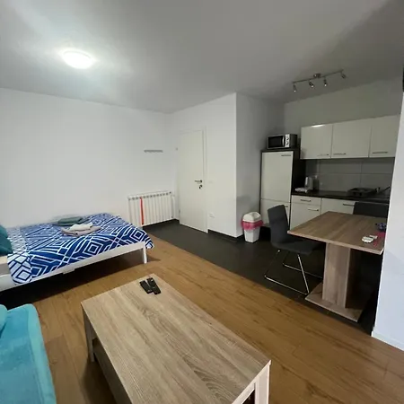 Apartment Maslina Porec Exterior photo